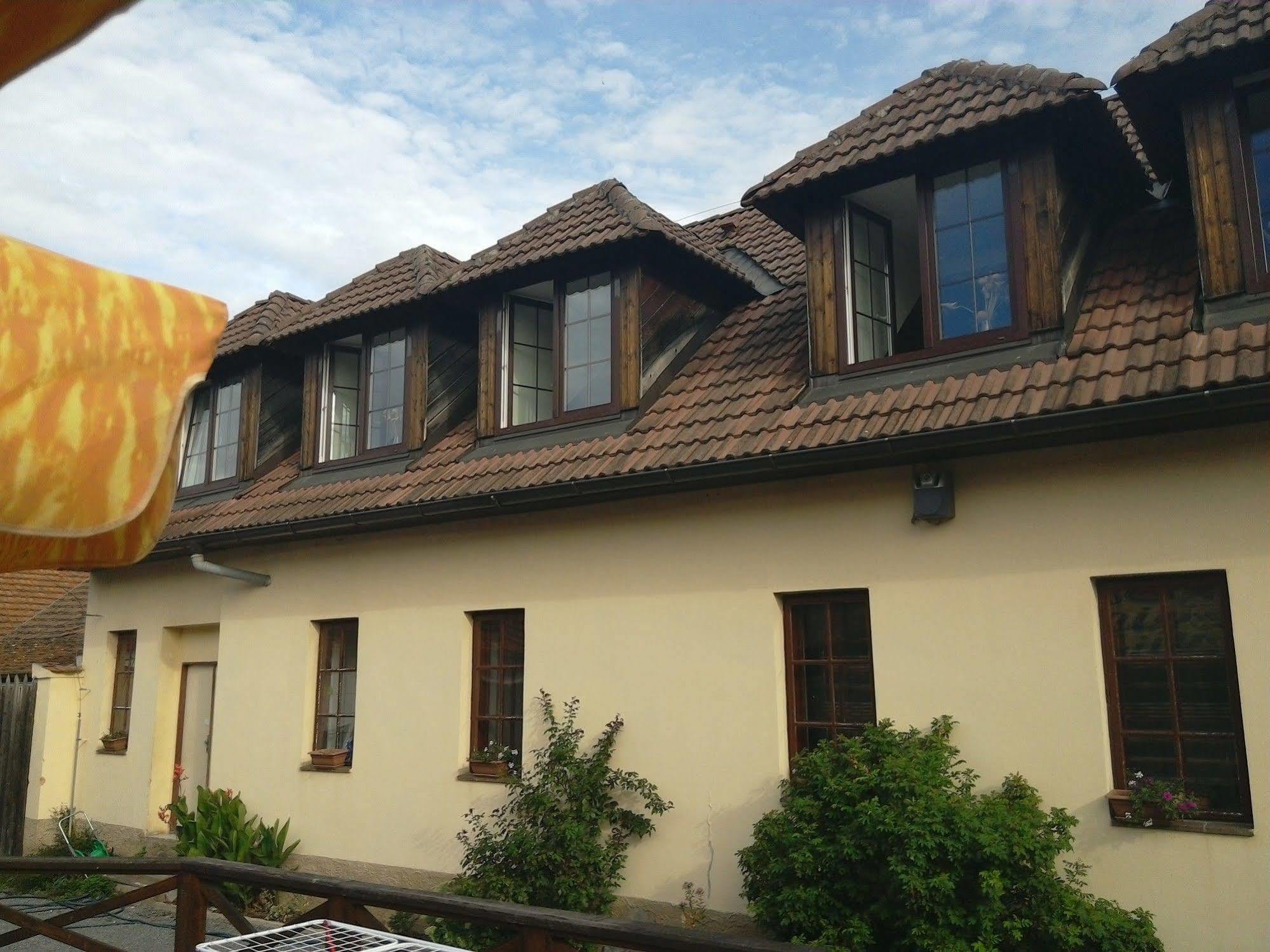 Penzion Na Jizdarne Stary Plzenec Ngoại thất bức ảnh
